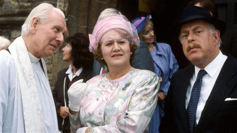 where was keeping up appearances filmed|Keeping Up Appearances Series 1 & 2 Filming .